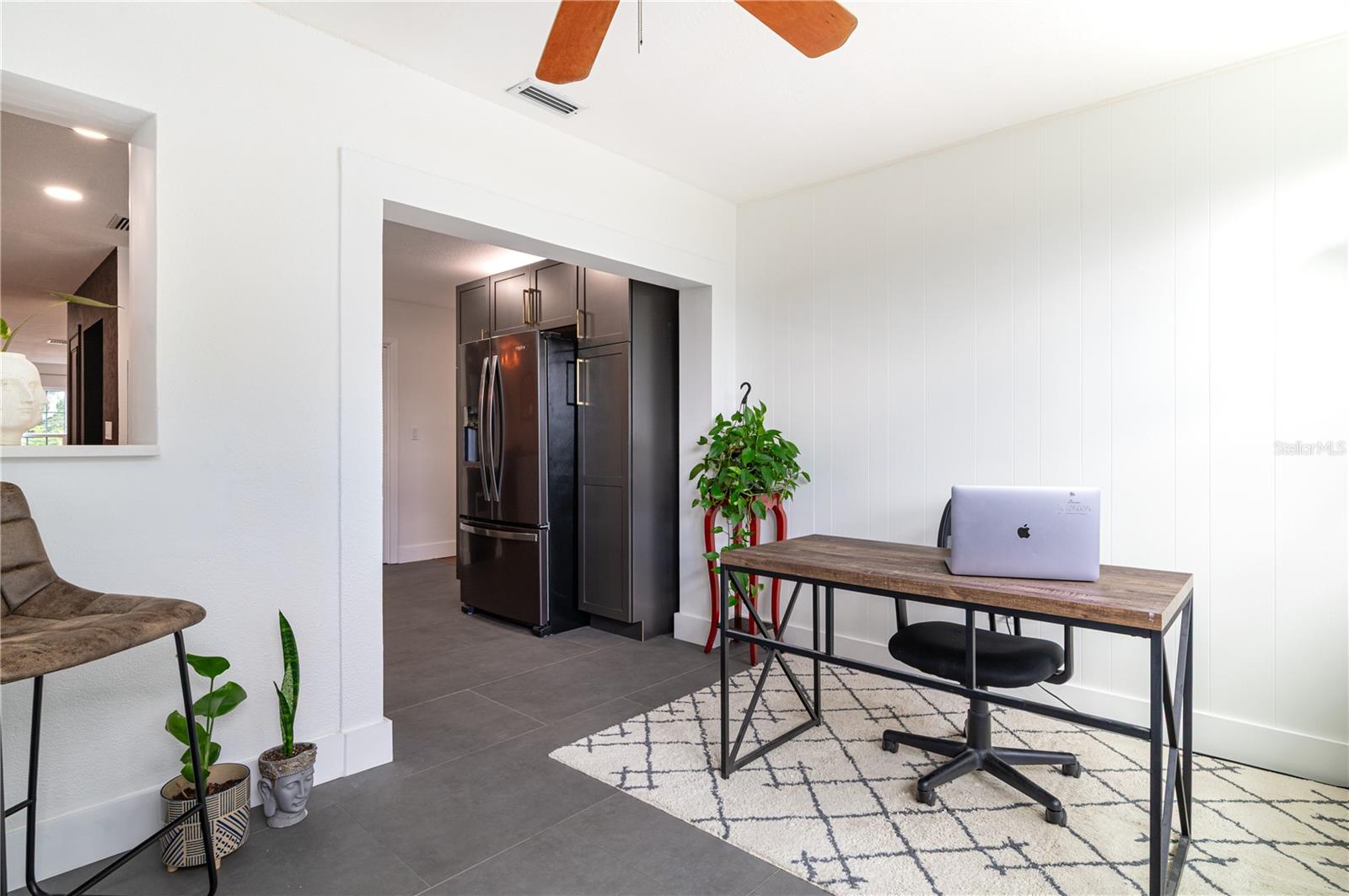 EDEN ISLE CONDO OF ST PETERSBURG - Residential Lease