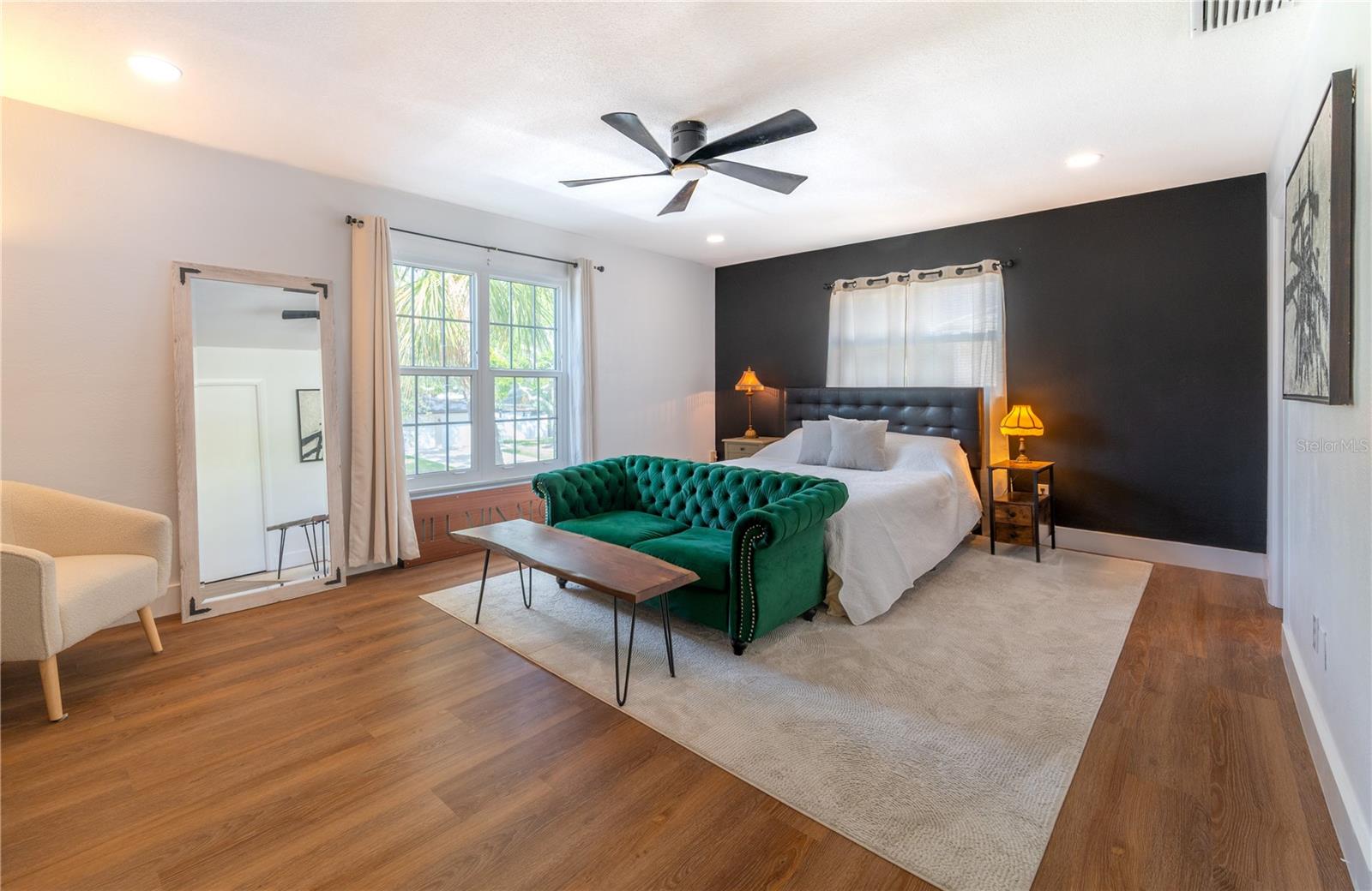 EDEN ISLE CONDO OF ST PETERSBURG - Residential Lease