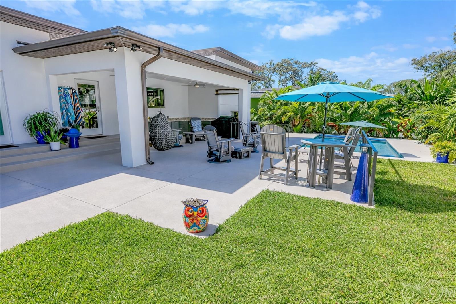 PLEASANT VIEW CIRCLE - Residential