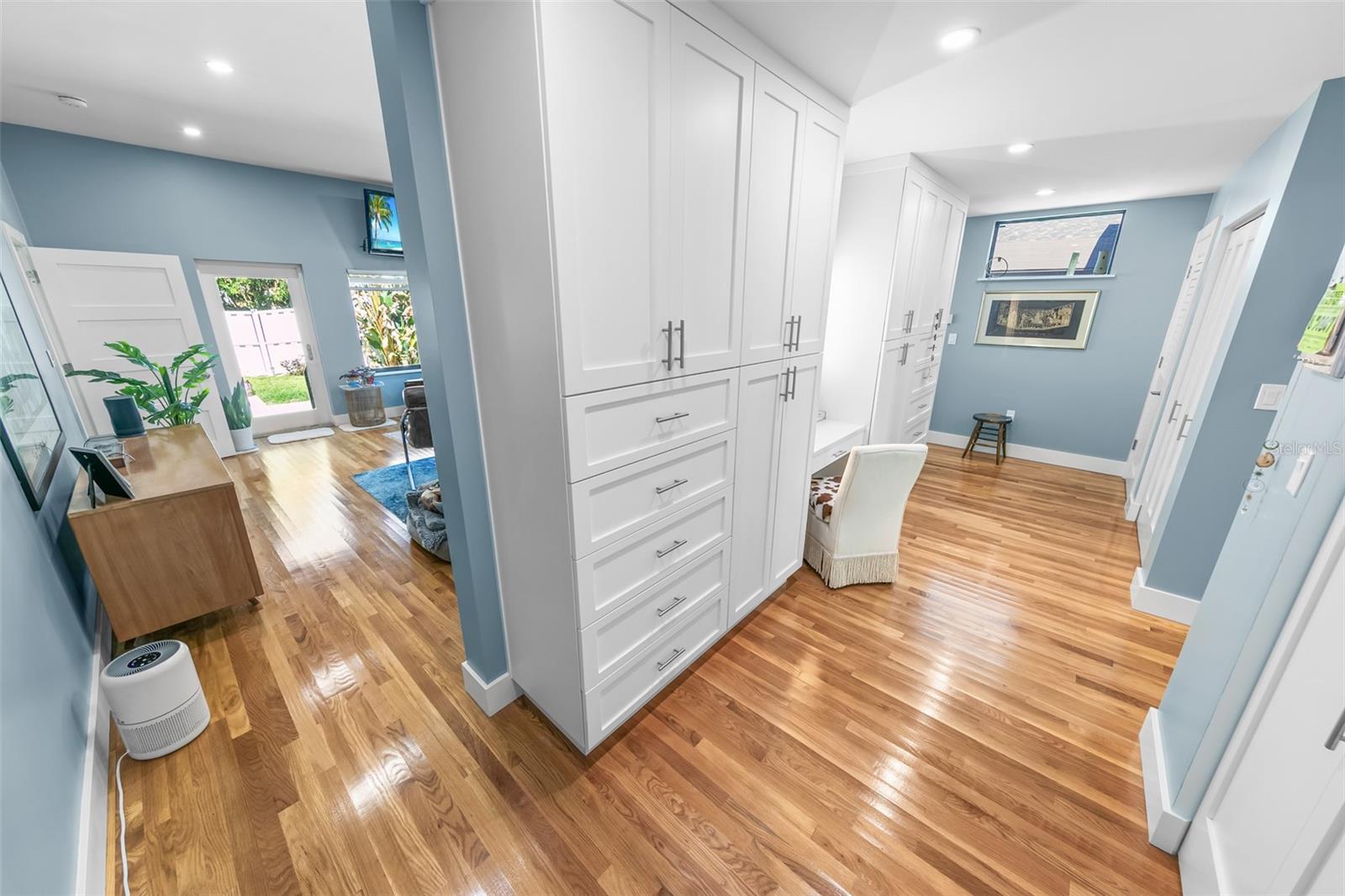 PLEASANT VIEW CIRCLE - Residential