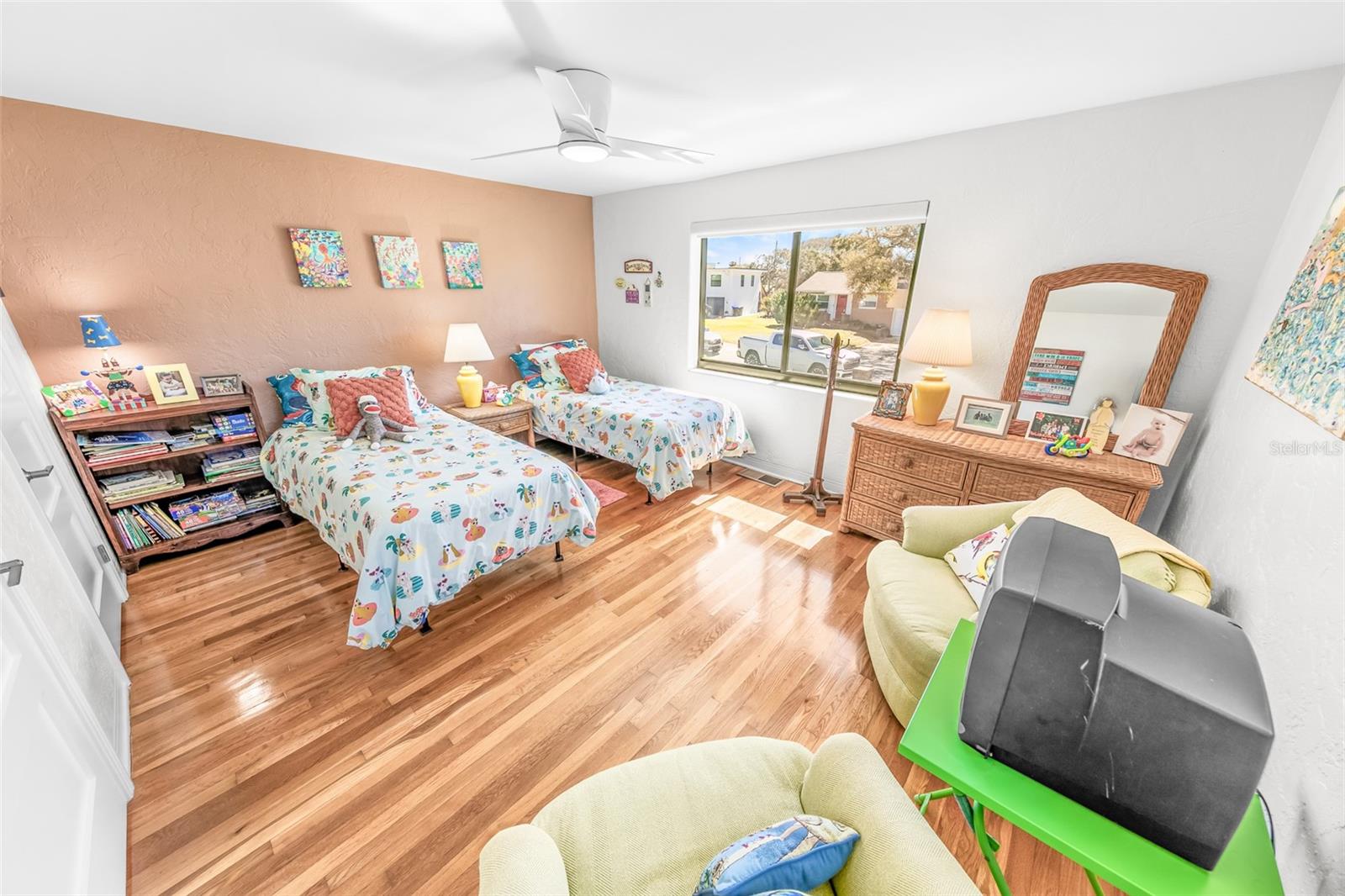 PLEASANT VIEW CIRCLE - Residential