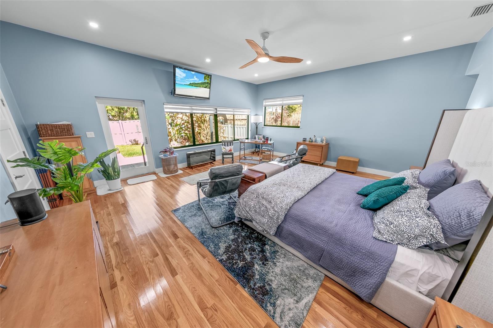 PLEASANT VIEW CIRCLE - Residential