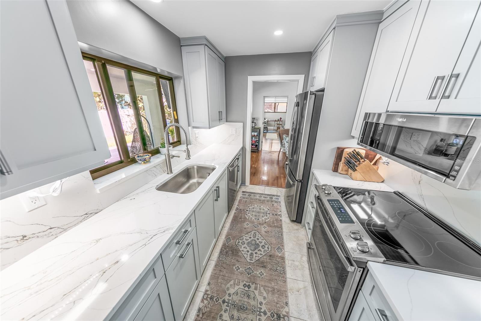 PLEASANT VIEW CIRCLE - Residential