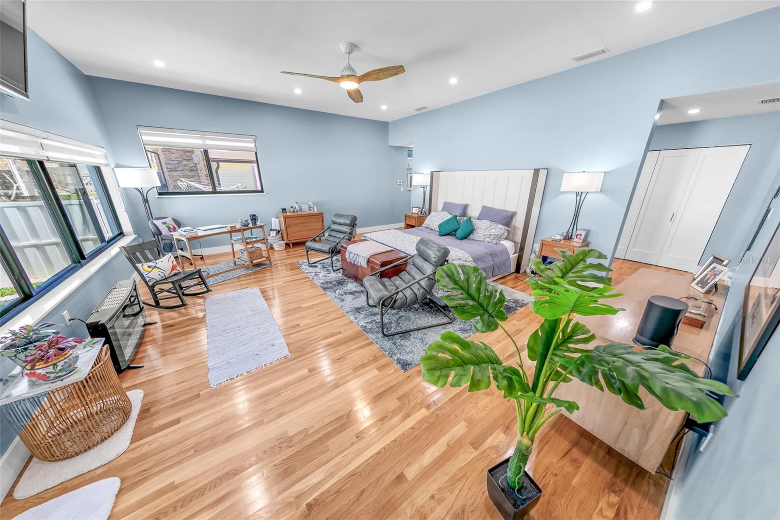 PLEASANT VIEW CIRCLE - Residential