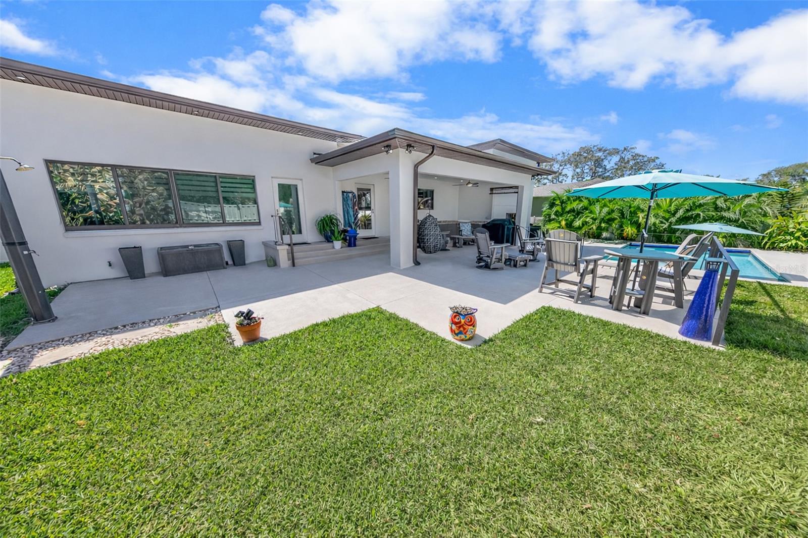 PLEASANT VIEW CIRCLE - Residential