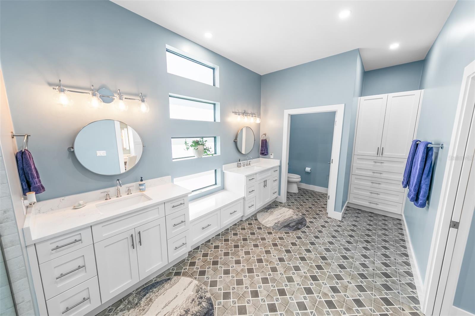 PLEASANT VIEW CIRCLE - Residential