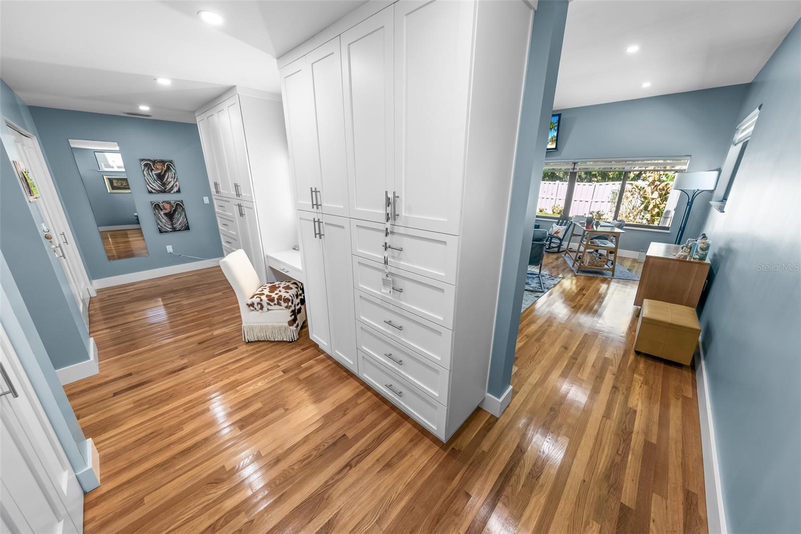 PLEASANT VIEW CIRCLE - Residential