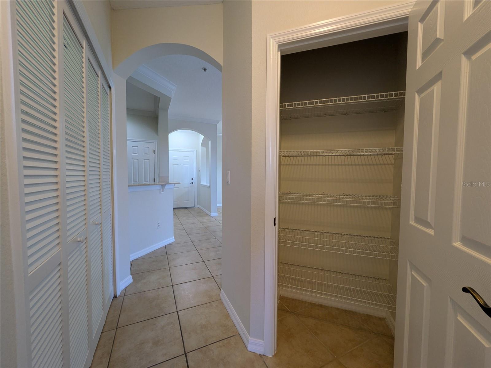 LAKESIDE/LKS/WINDERMERE - Residential Lease