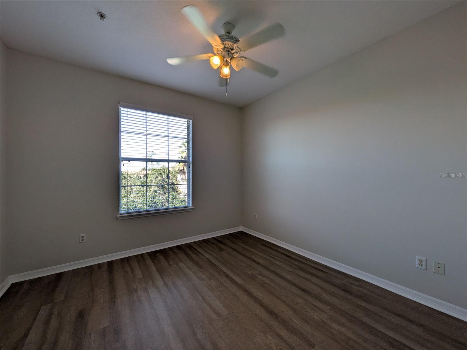 LAKESIDE/LKS/WINDERMERE - Residential Lease