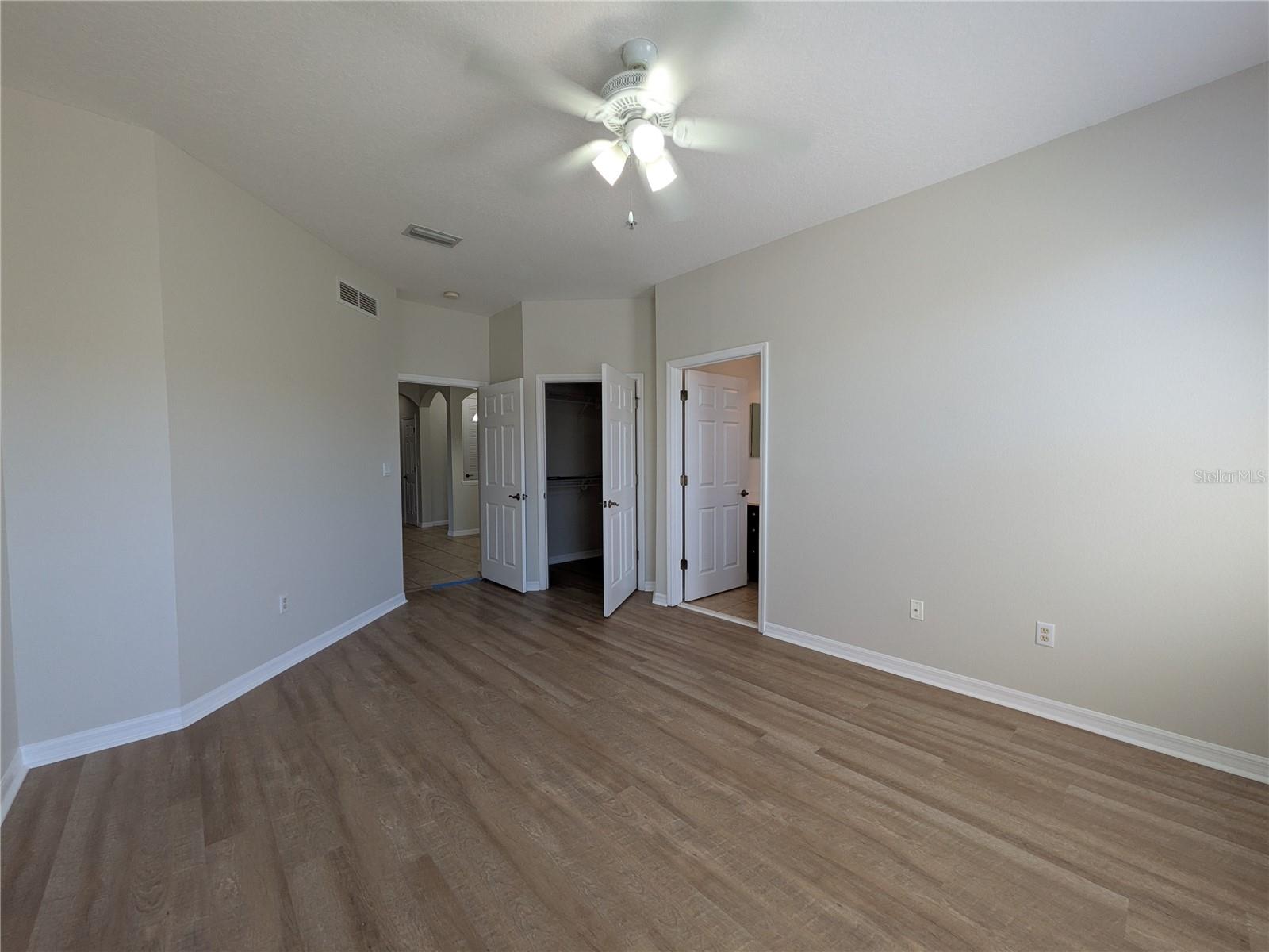 LAKESIDE/LKS/WINDERMERE - Residential Lease