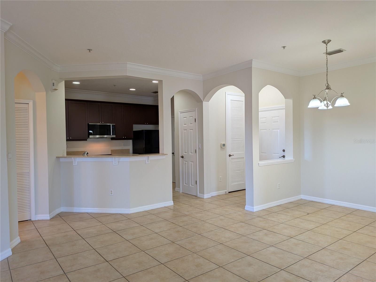 LAKESIDE/LKS/WINDERMERE - Residential Lease