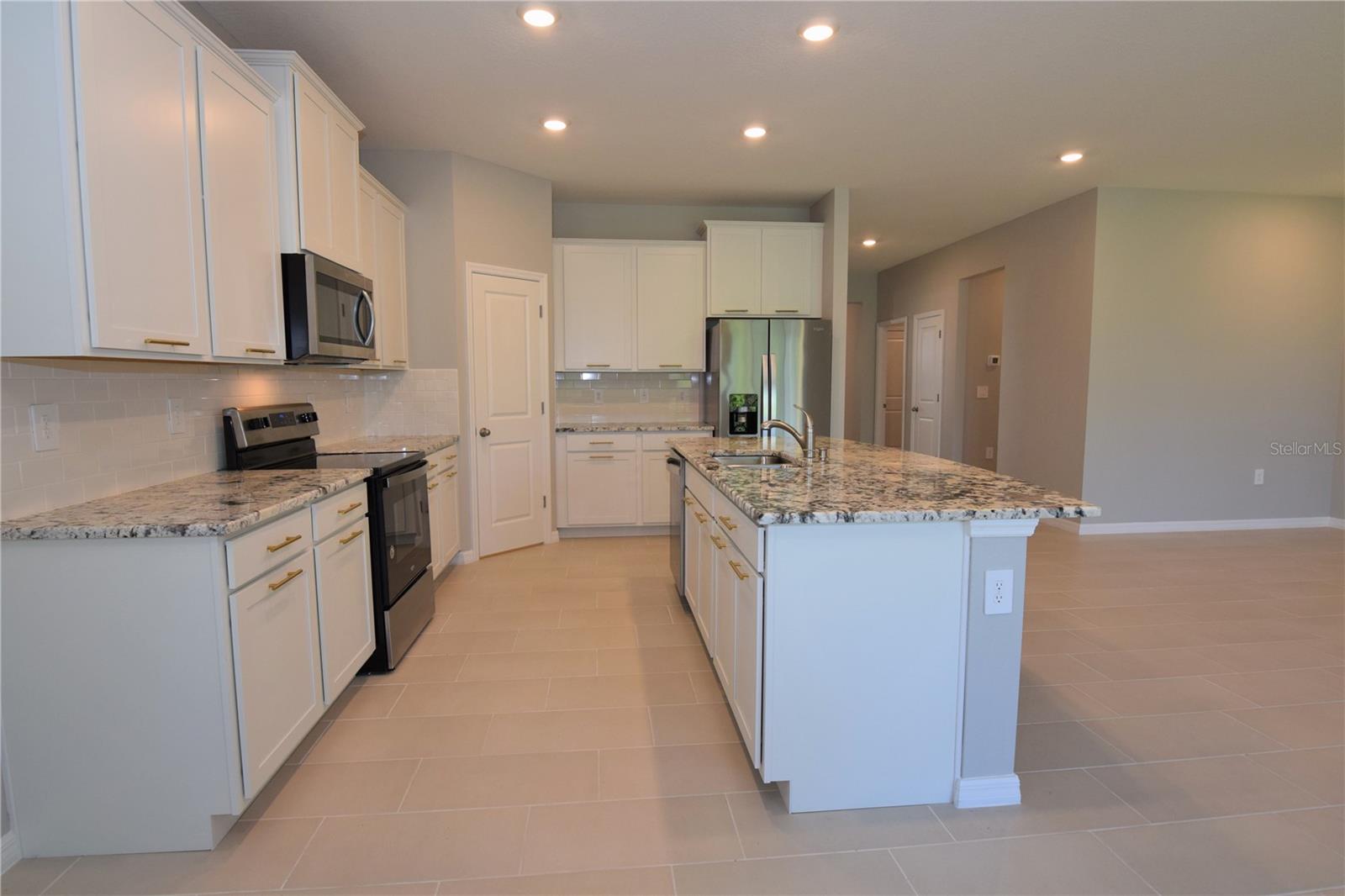 BAY LNDG PH 2B - Residential Lease