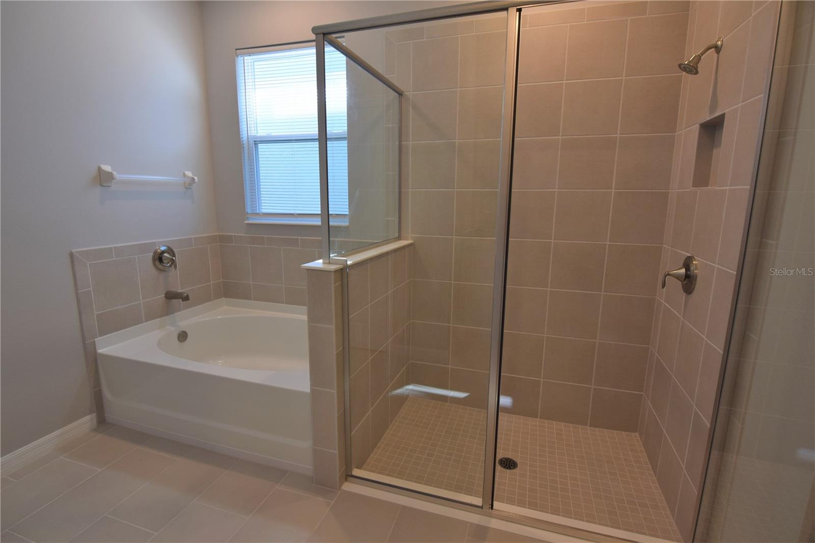BAY LNDG PH 2B - Residential Lease