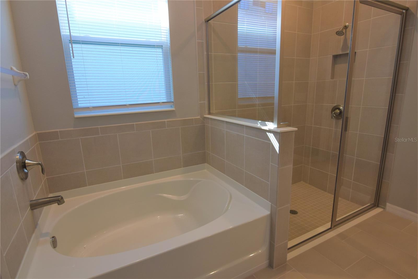 BAY LNDG PH 2B - Residential Lease