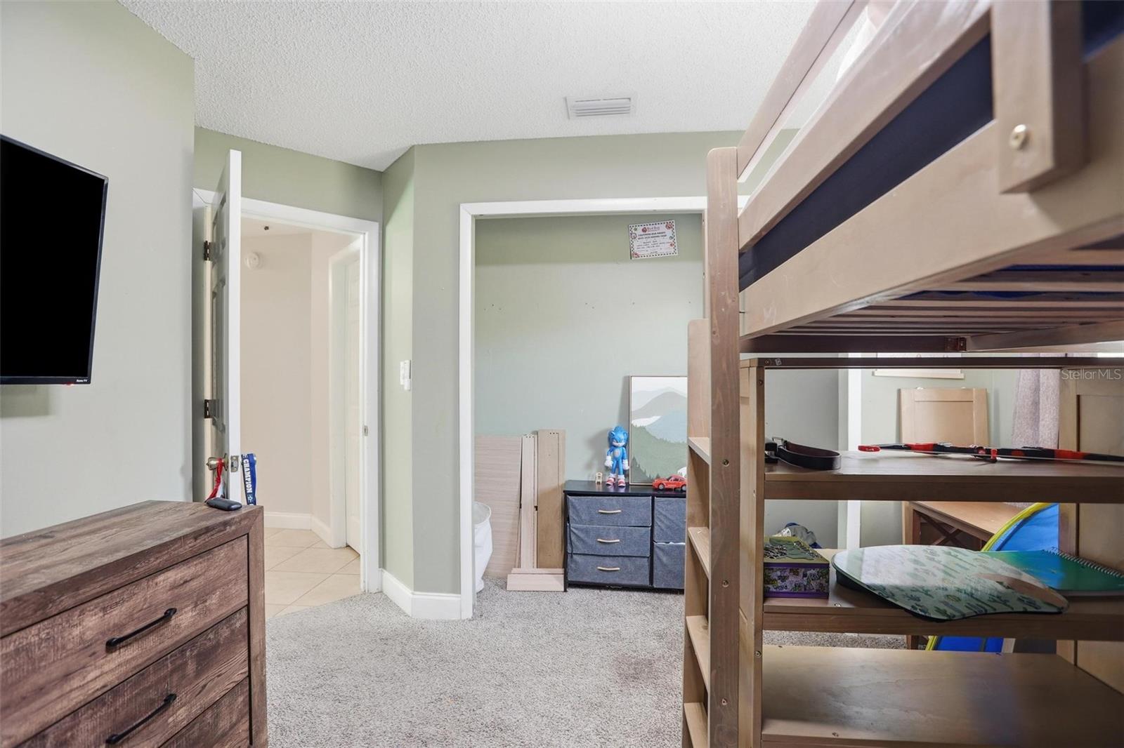 DEER RUN UNIT 21B - Residential