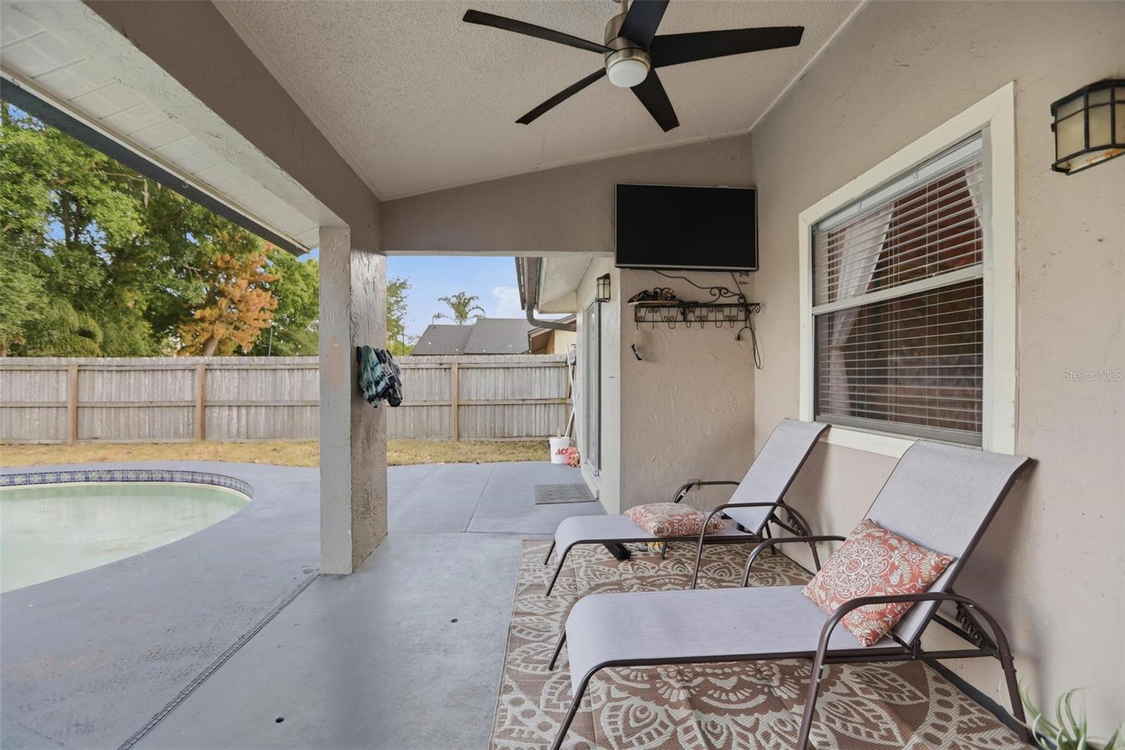 DEER RUN UNIT 21B - Residential