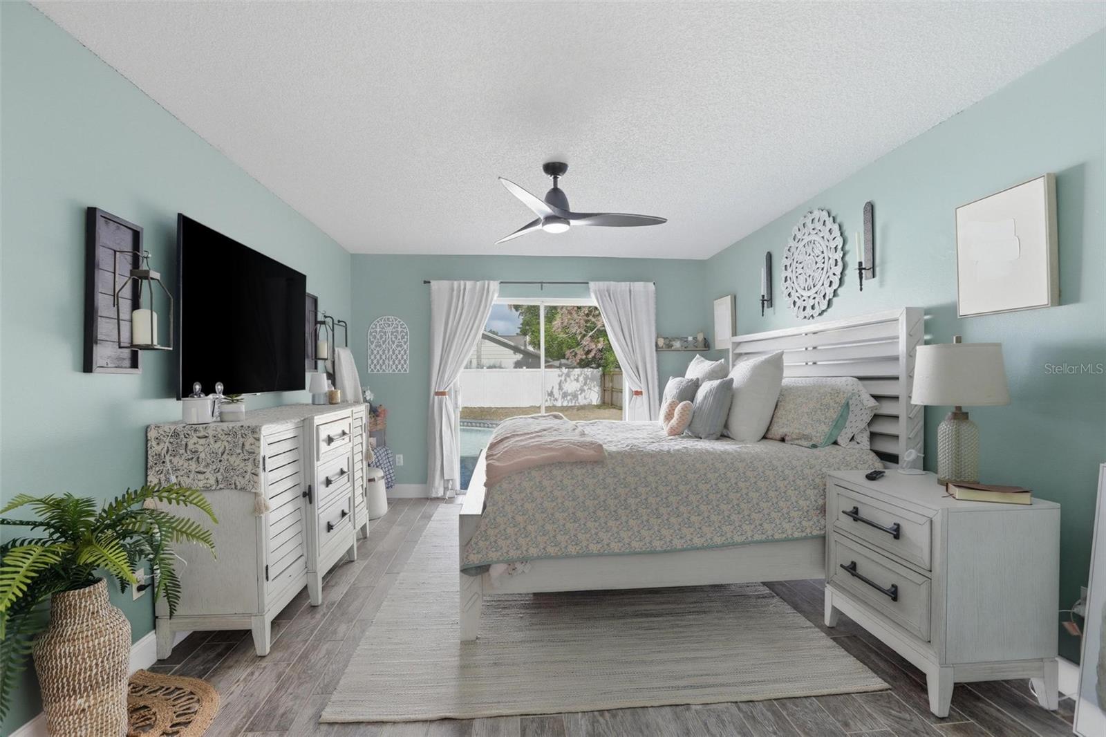 DEER RUN UNIT 21B - Residential