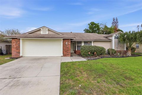Photo of 421 Ringwood Circle, Winter Springs, FL 32708 (MLS # V4948285)