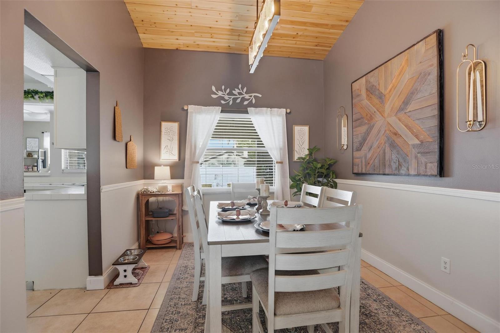 DEER RUN UNIT 21B - Residential