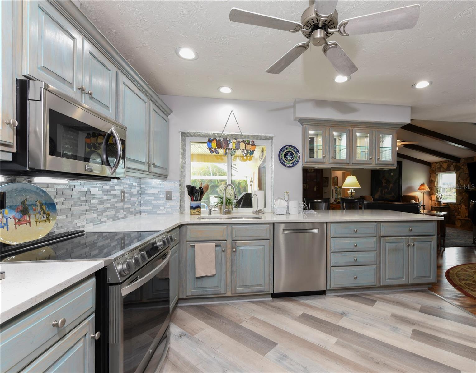 HERITAGE LAKE ESTATES - Residential