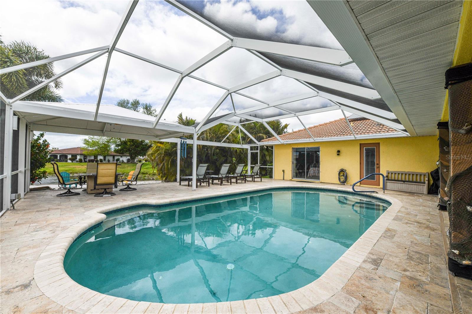 HERITAGE LAKE ESTATES - Residential