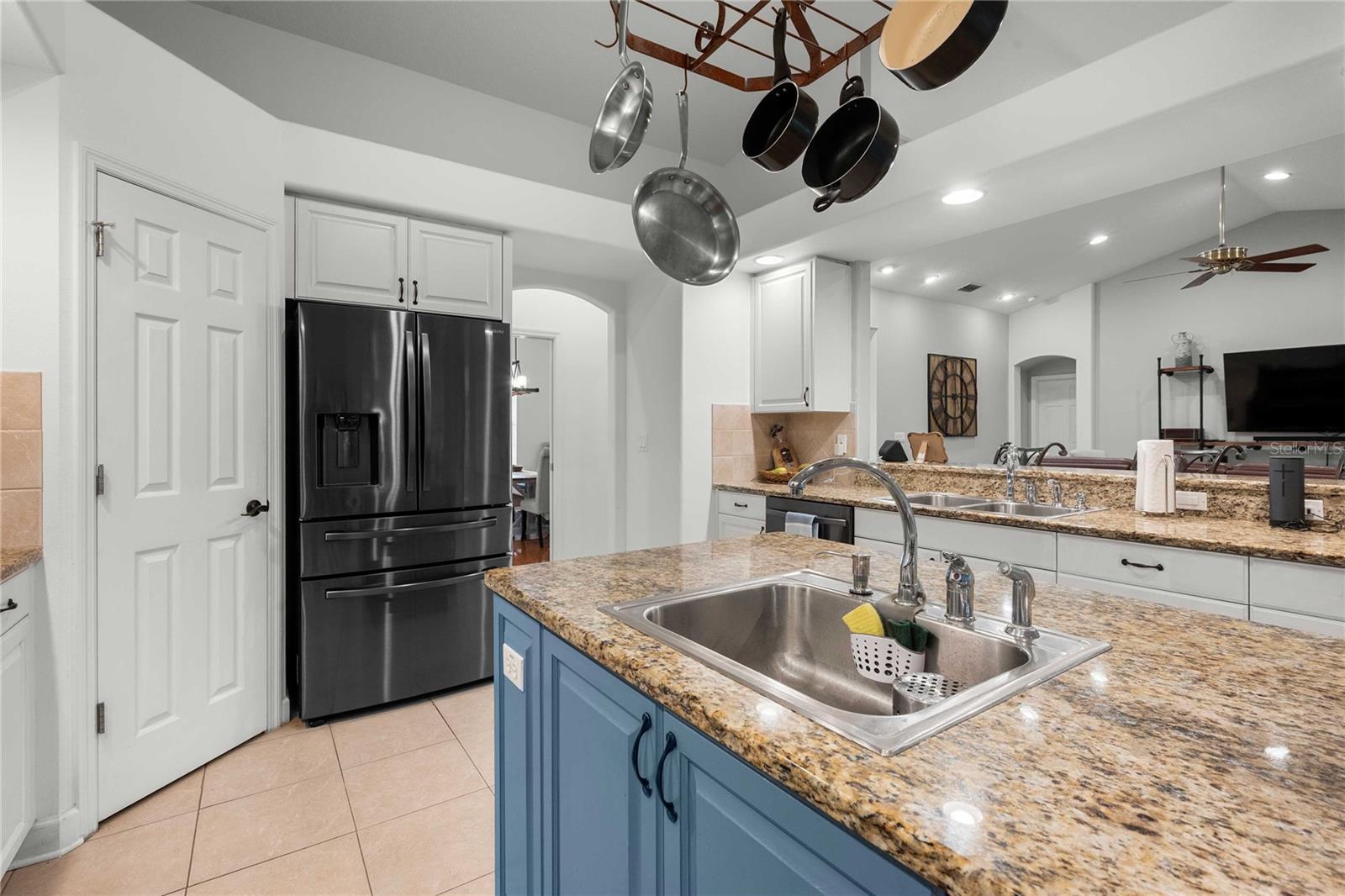 ACREAGE - Residential