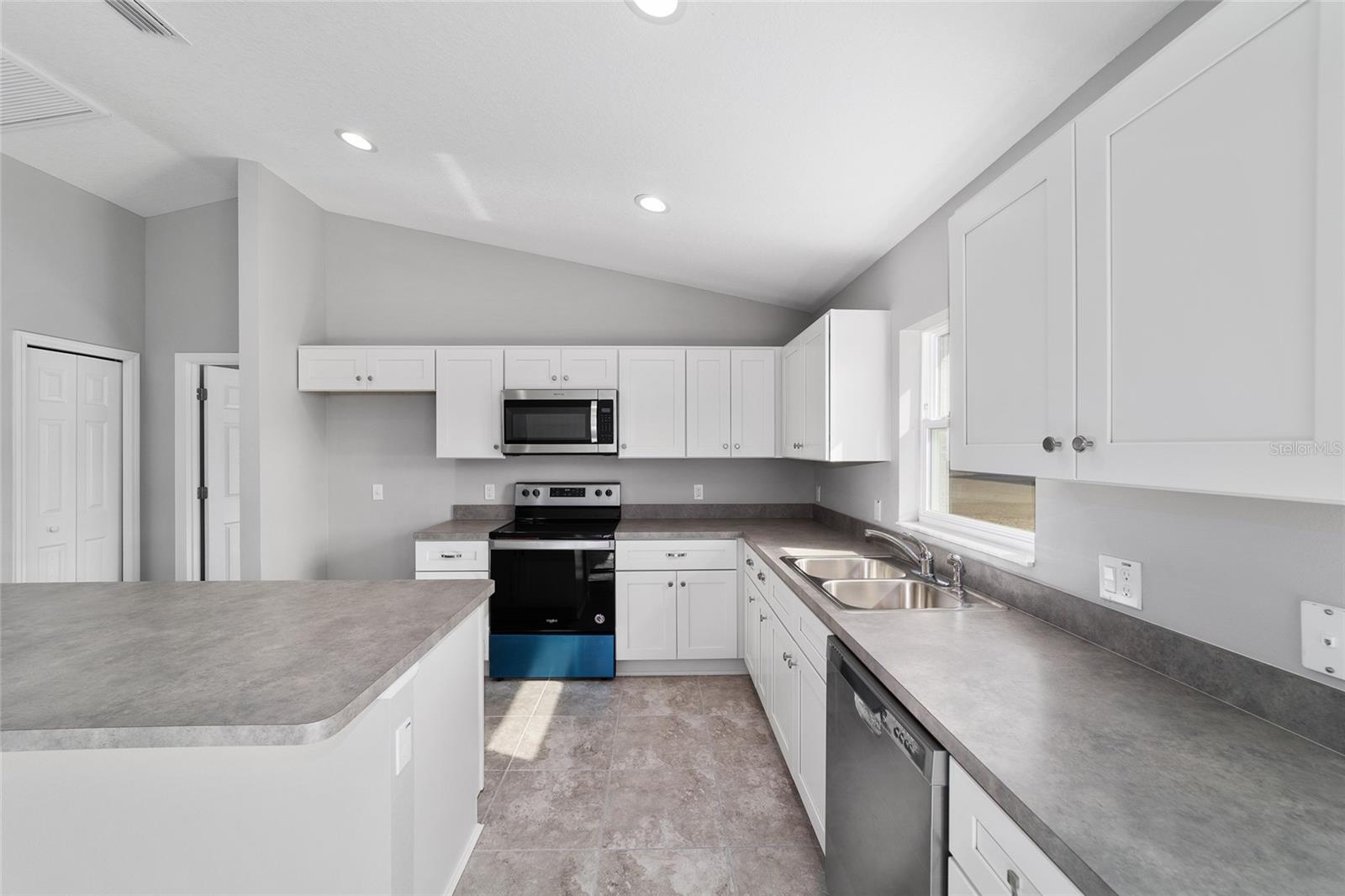 CITRA HIGHLANDS - Residential