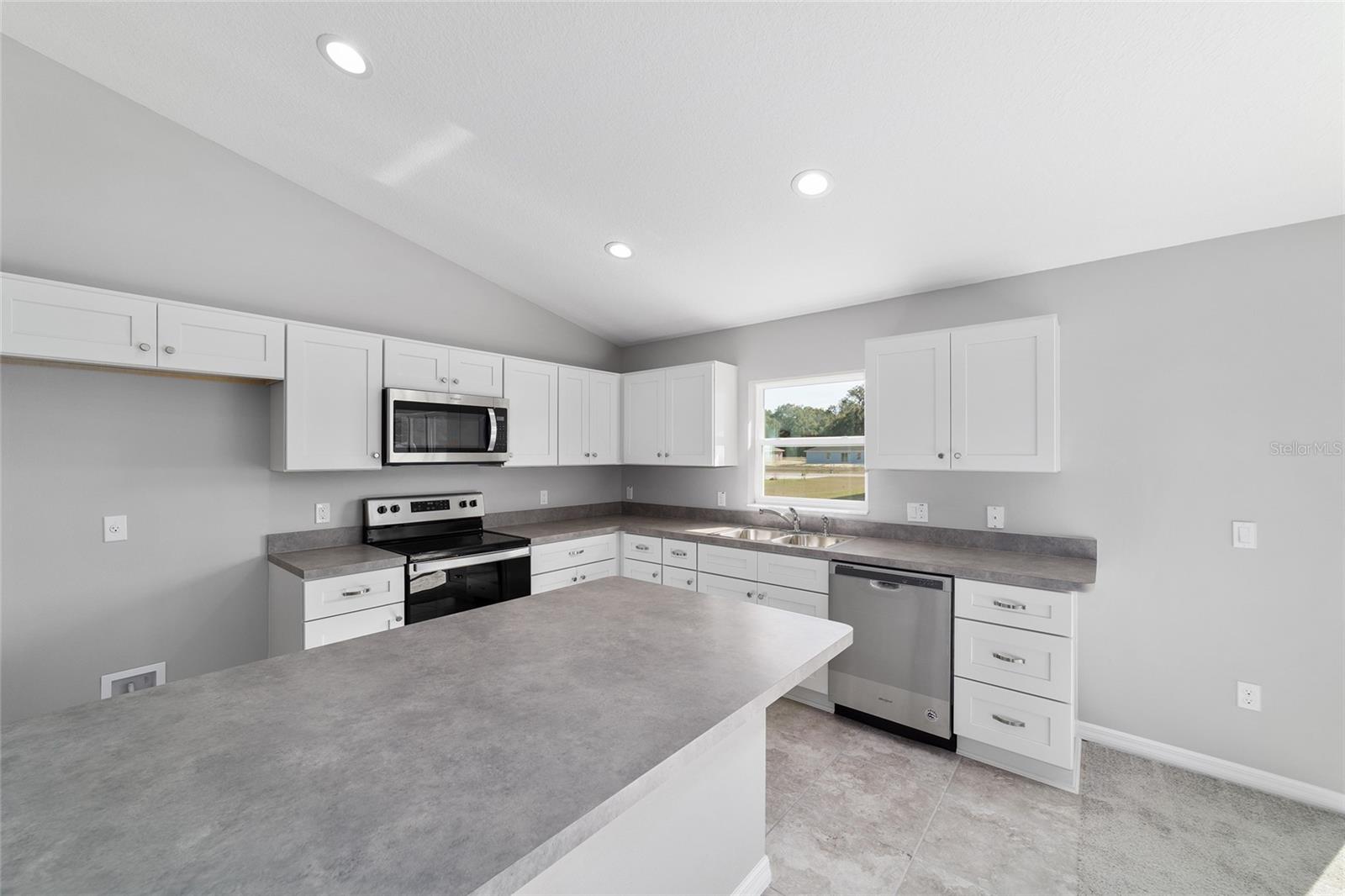 CITRA HIGHLANDS - Residential