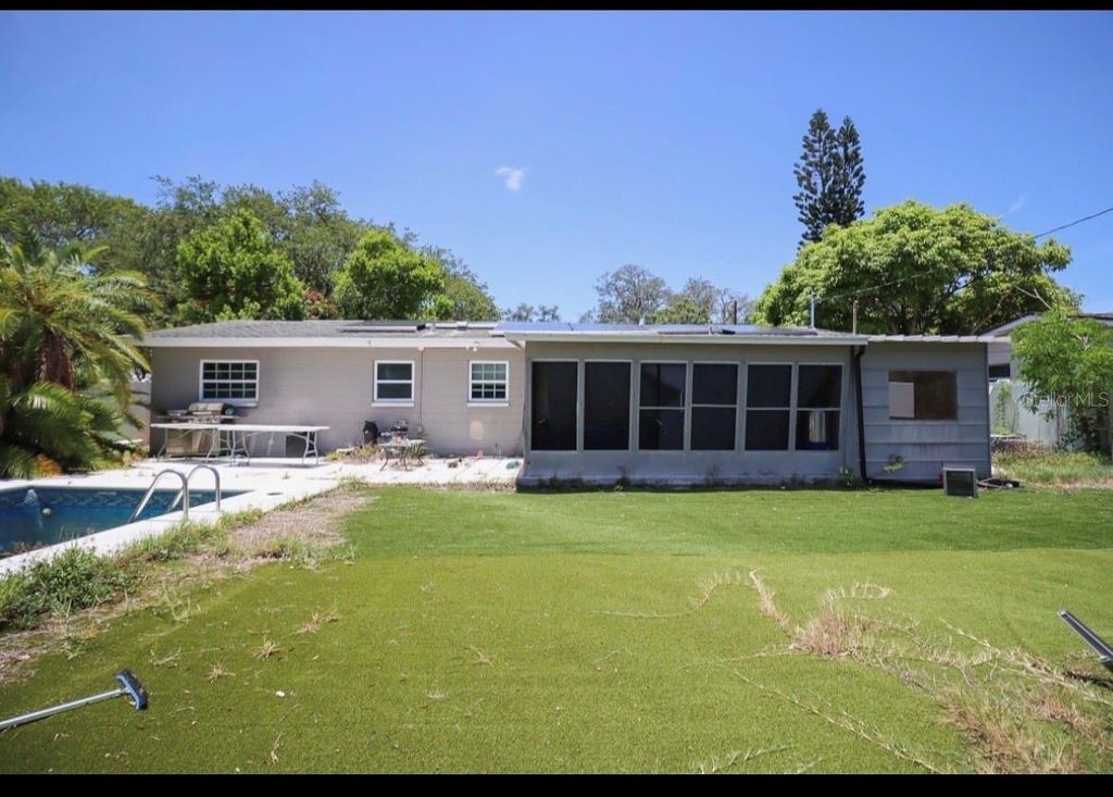Photo of 221 N Duncan Avenue, Clearwater, FL 33755 (MLS # G5113679)