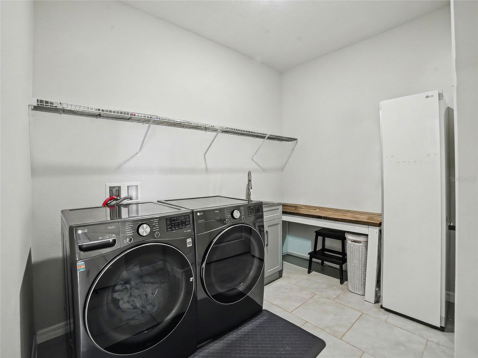 CEDARBROOK - Residential