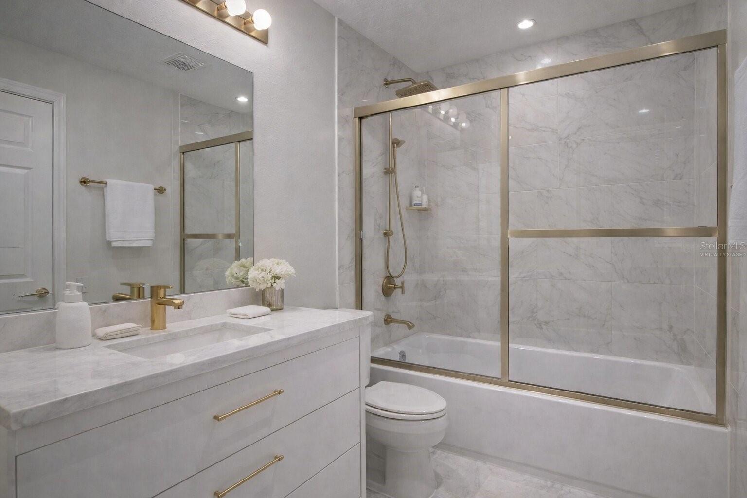 MOUNT PLYMOUTH - Residential