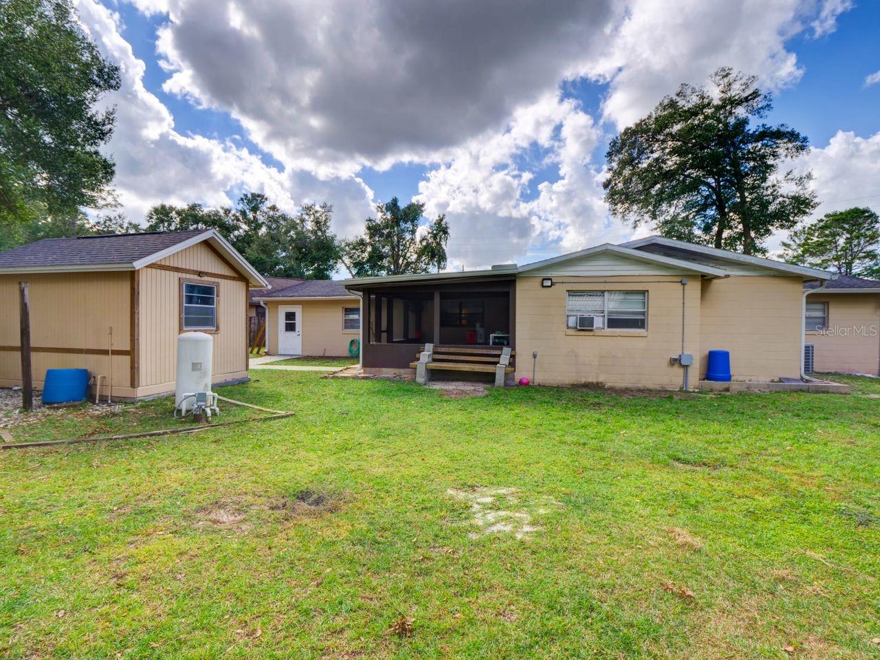 MOUNT PLYMOUTH - Residential