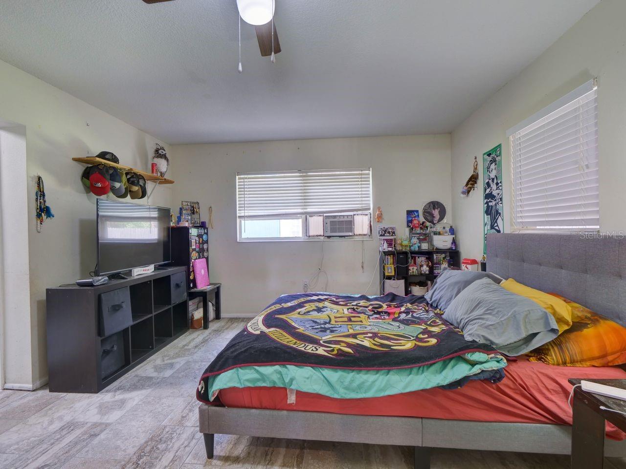 MOUNT PLYMOUTH - Residential