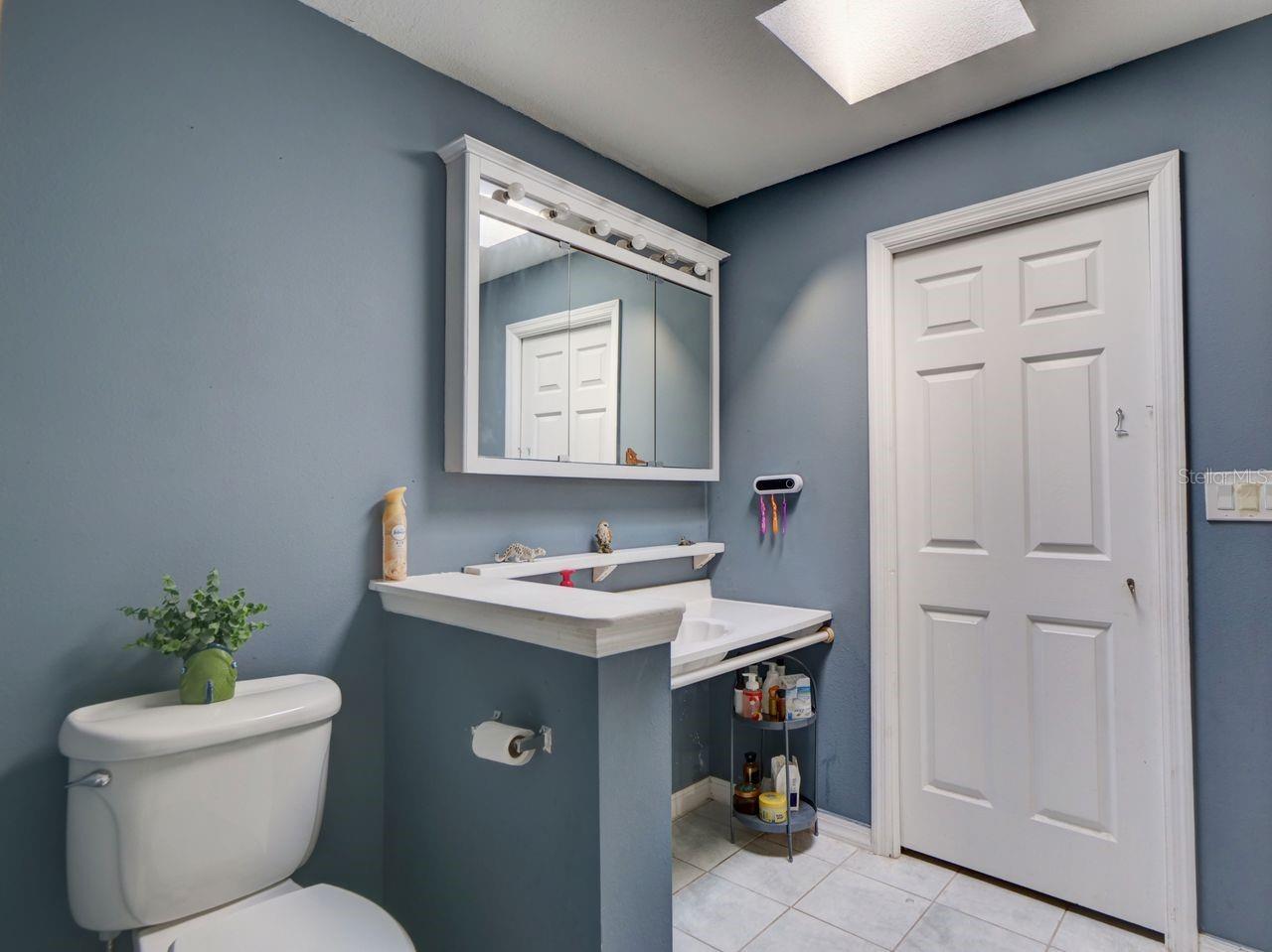 MOUNT PLYMOUTH - Residential