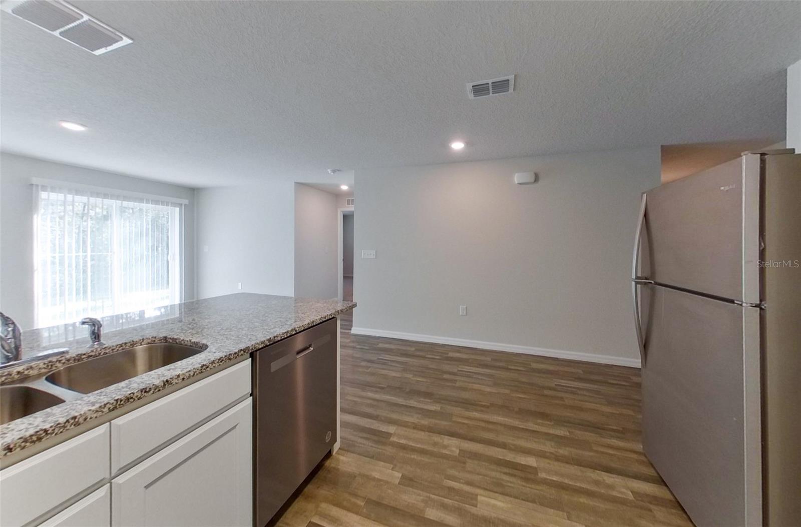 CITRUS SPGS UNIT 13 - Residential Lease