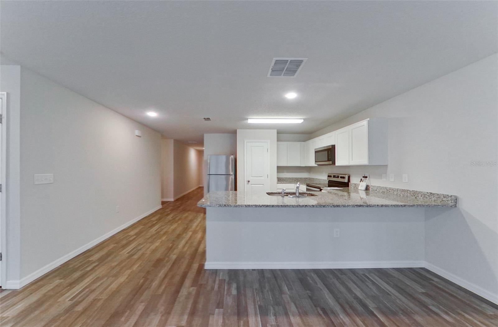 CITRUS SPGS UNIT 13 - Residential Lease