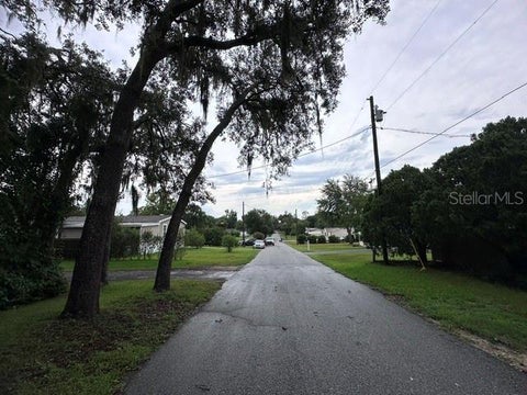 Tiny photo for 444 Quail Street, Lady Lake, FL 32159 (MLS # G5114503)