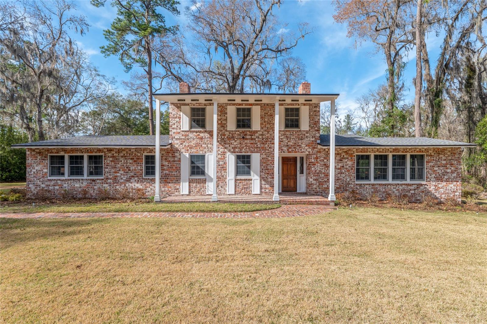 LAZONBY ACRES - Residential