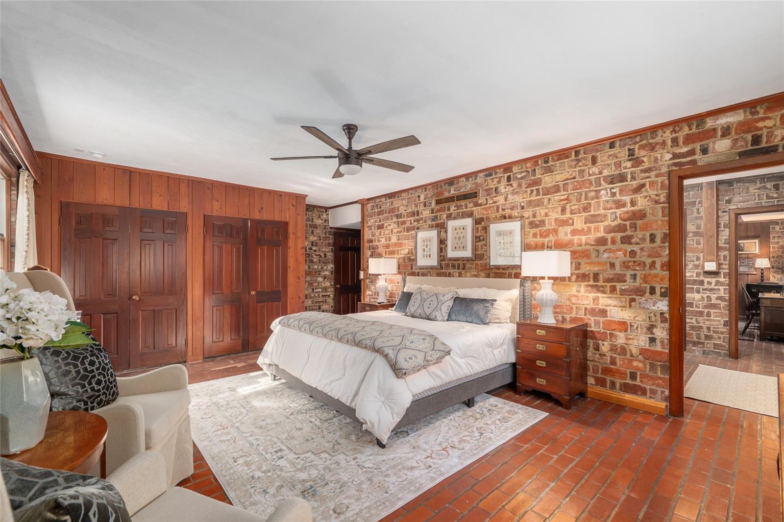 LAZONBY ACRES - Residential