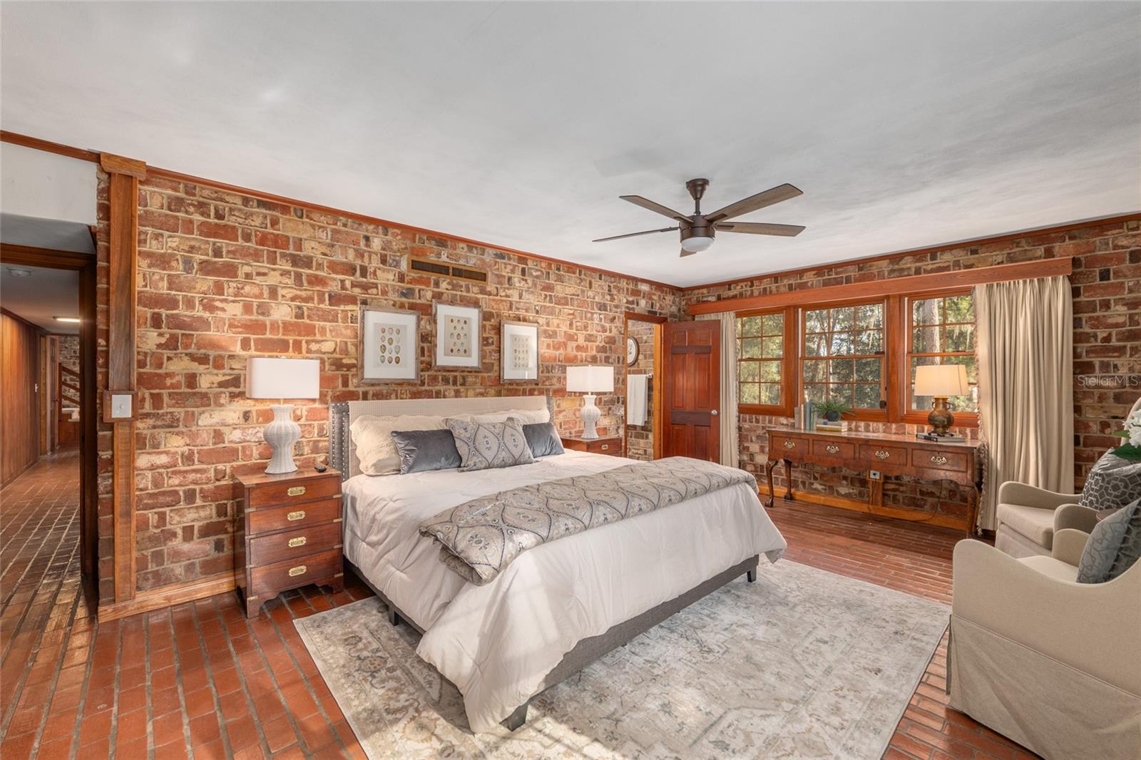 LAZONBY ACRES - Residential