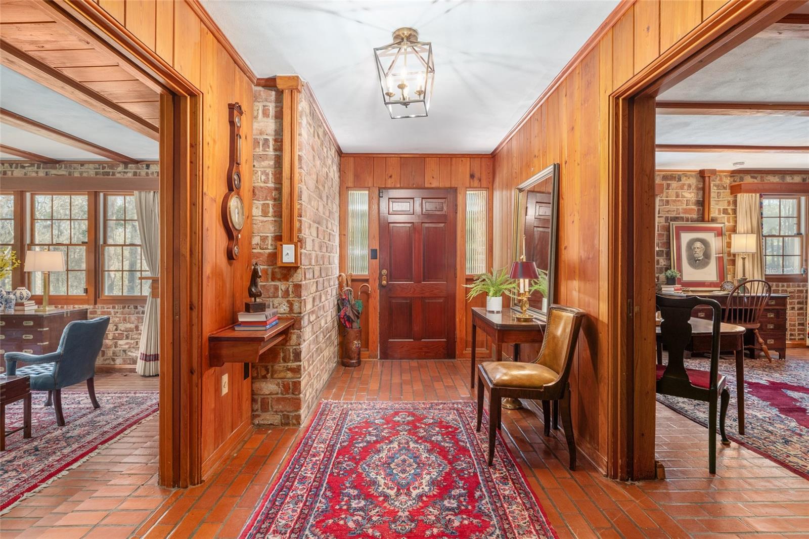 LAZONBY ACRES - Residential