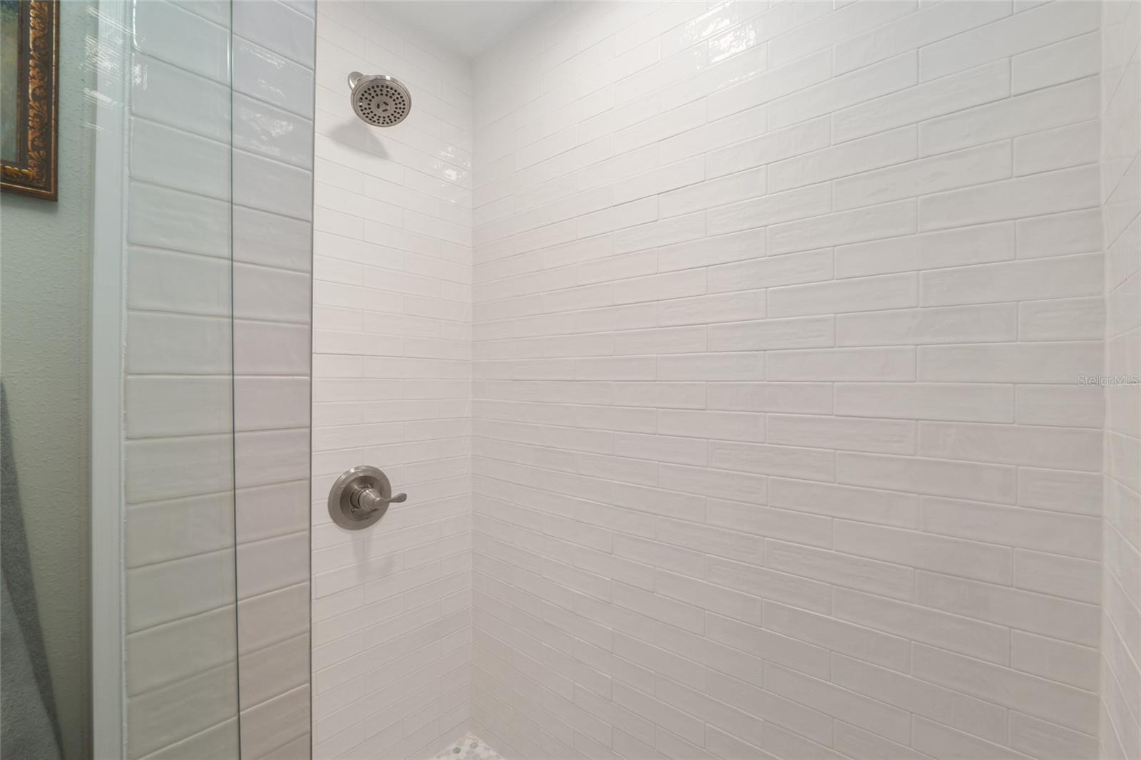 LAZONBY ACRES - Residential