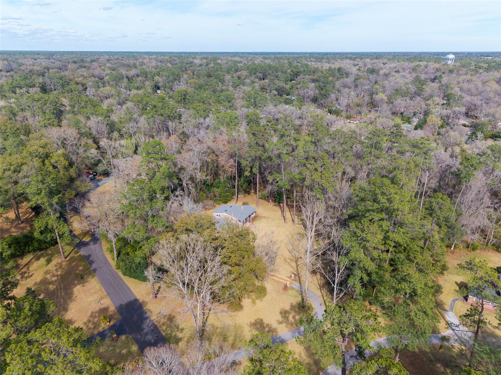 LAZONBY ACRES - Residential