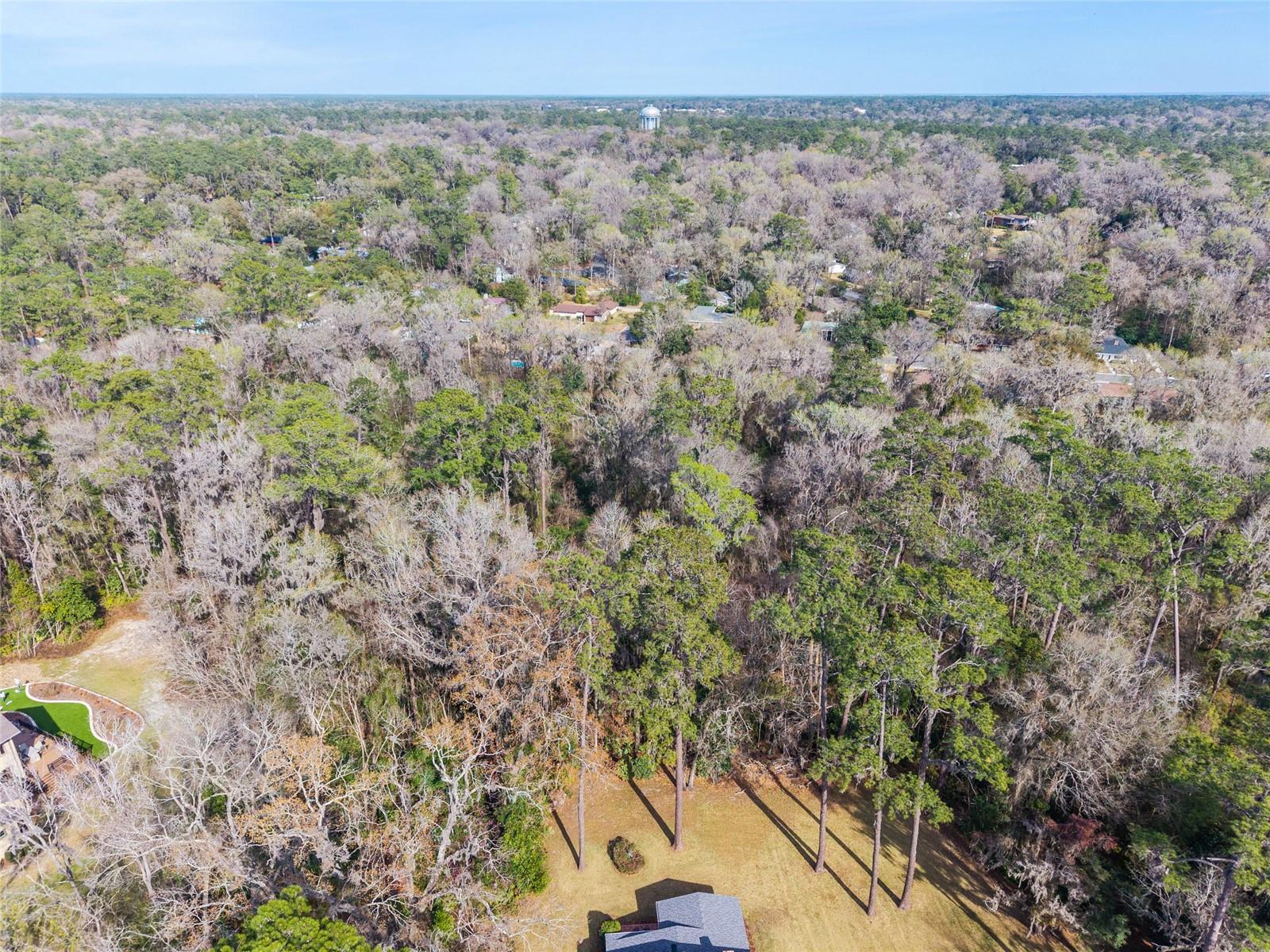 LAZONBY ACRES - Residential