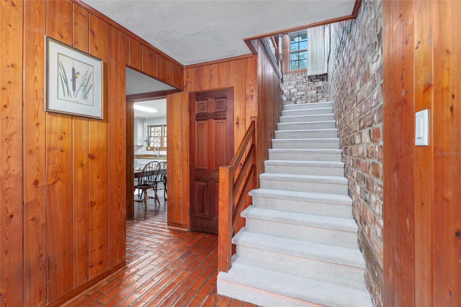 LAZONBY ACRES - Residential