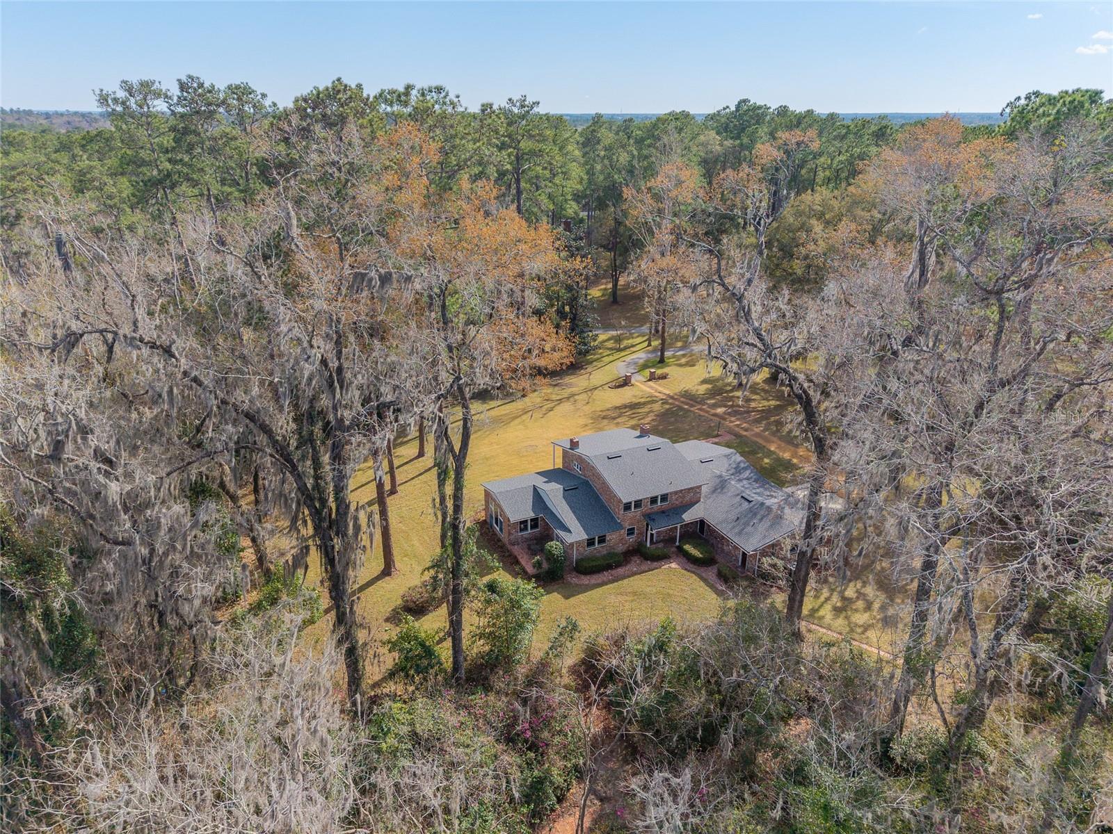 LAZONBY ACRES - Residential