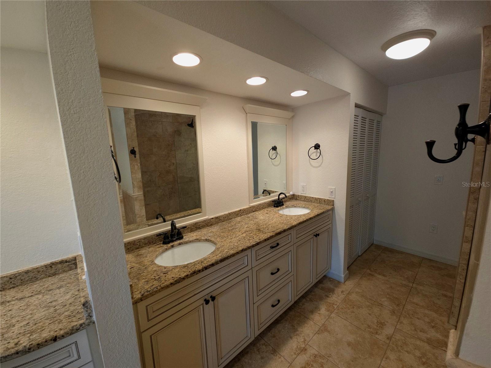 THE VILLAS AT WILD OAK BAY IV - Residential