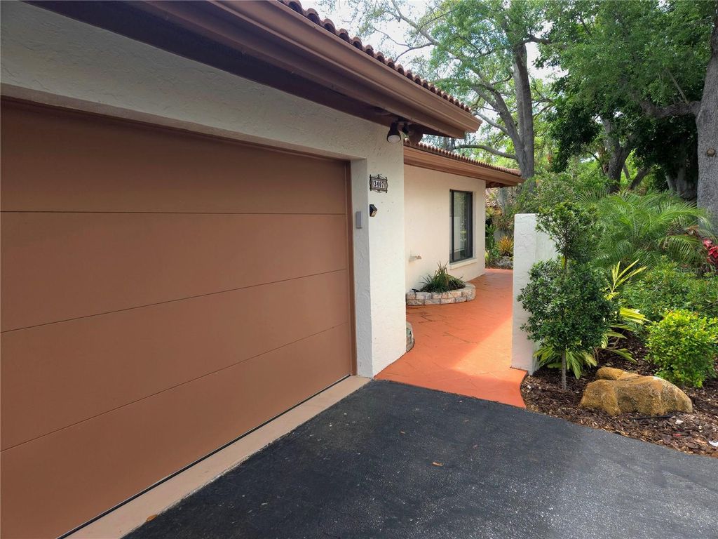 Photo of 3407 Falcon Pl, Bradenton, FL 34210 (MLS # A4688616)