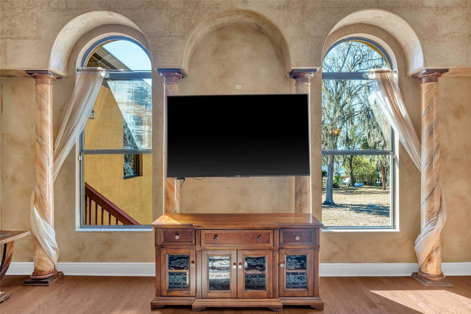 SHADOW RUN UNIT 1 - Residential