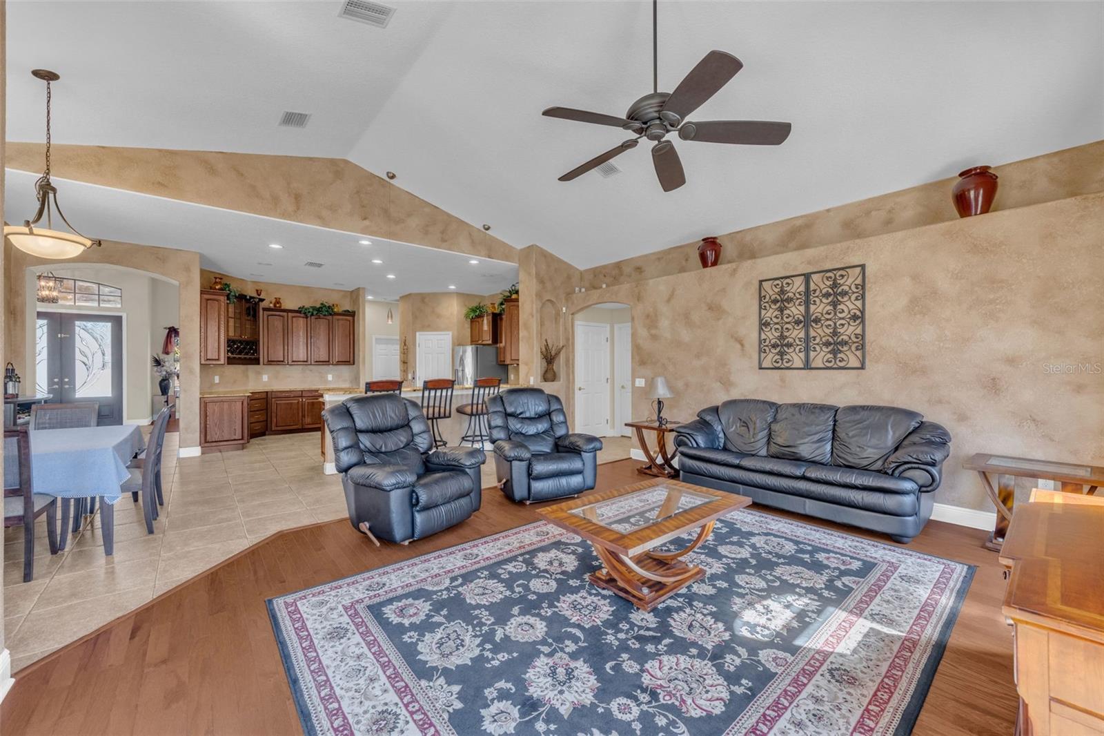 SHADOW RUN UNIT 1 - Residential